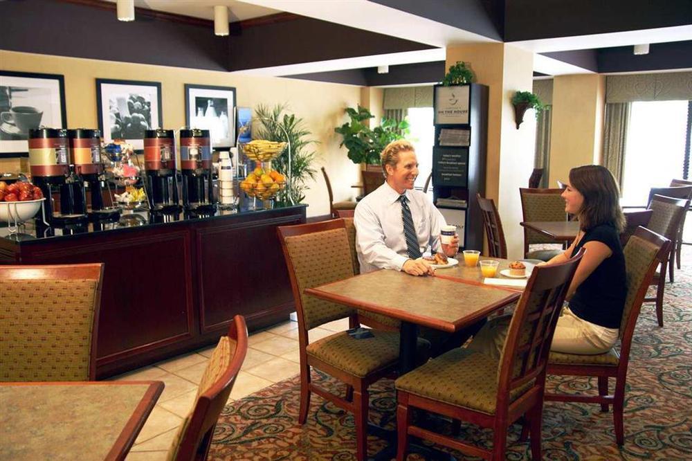 Hampton Inn Greensboro Airport Étterem fotó