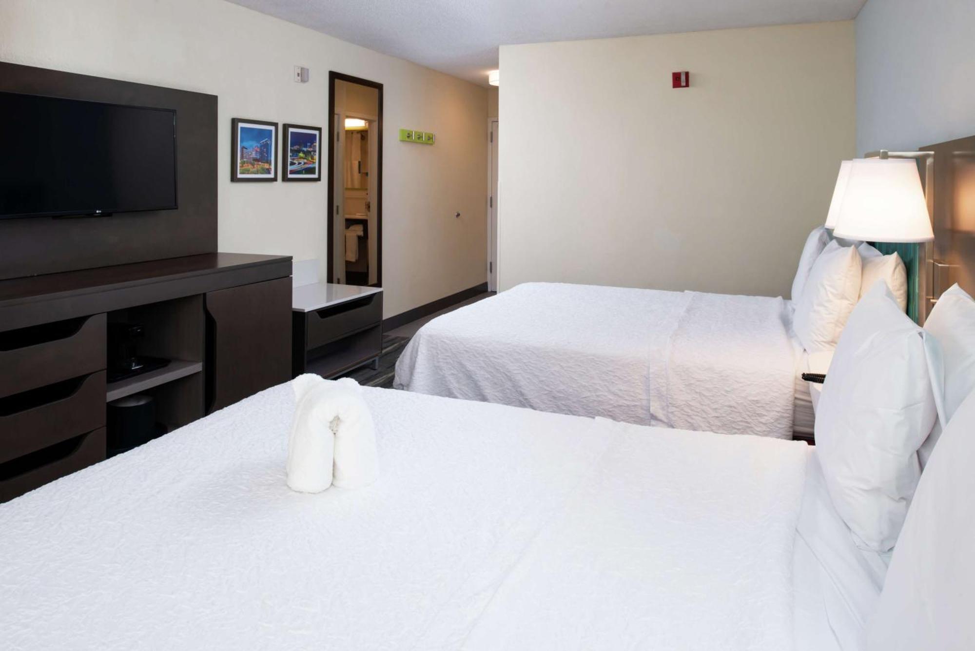 Hampton Inn Greensboro Airport Kültér fotó
